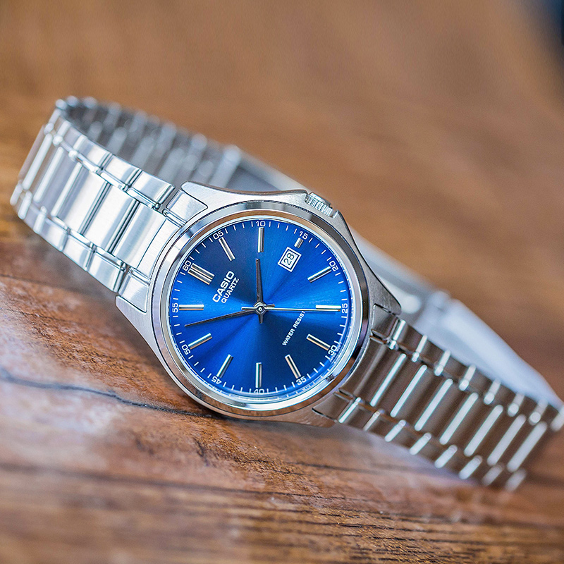Casio Men Watch Simple Retro R - огляд і ціна Luxury Watch Casio