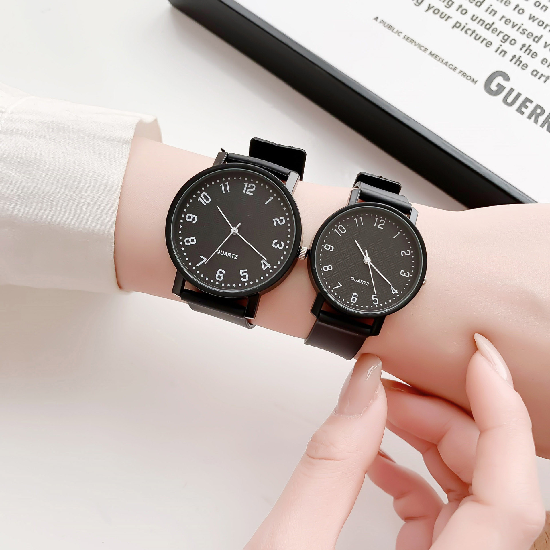 Simple Black Watch Quartz Watc - огляд і ціна Luxury Women'S Watch